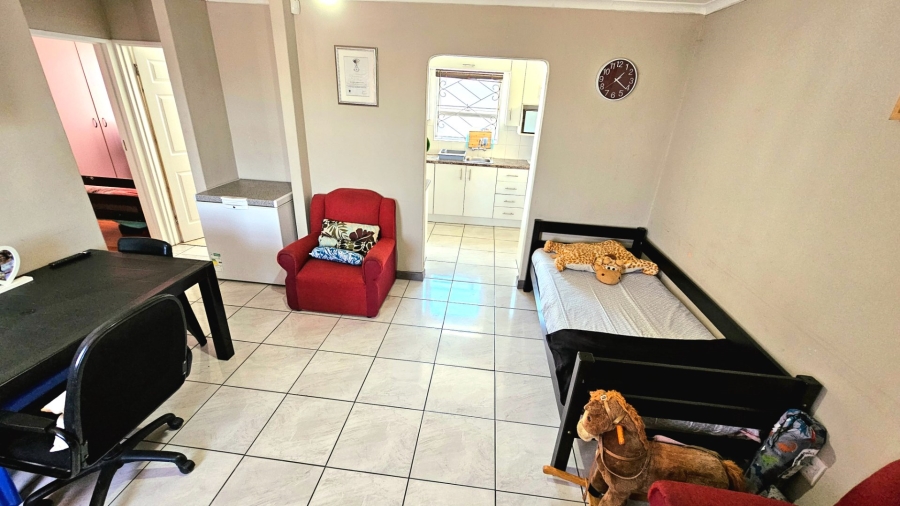 2 Bedroom Property for Sale in Strandfontein Village Western Cape